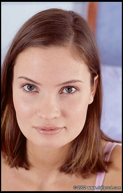 Азалия, 30 лет, 1 размер груди